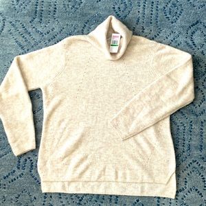 vineyard, vine size large sweater. Cream color.